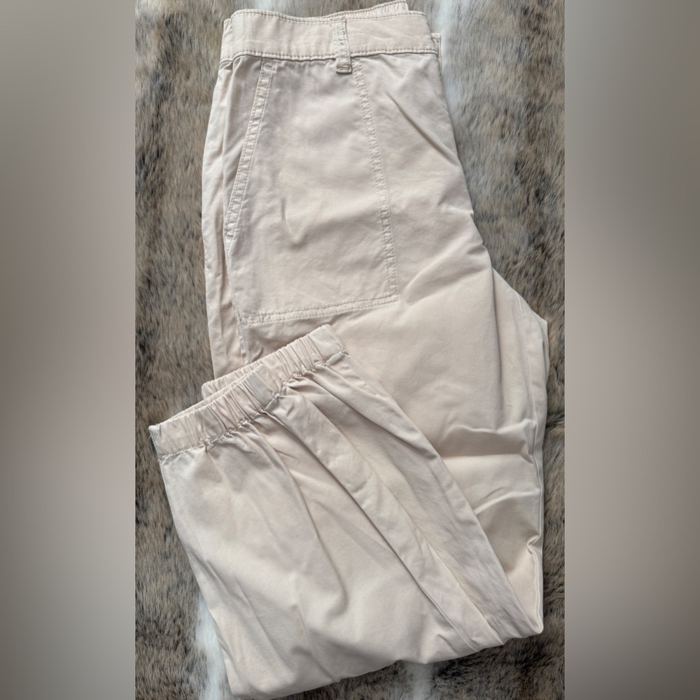 LOFT Petite Small Zipper Bottom Cream Pants